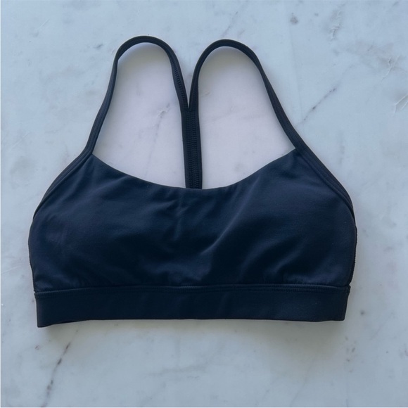 Lululemon - Picture 3 of 5